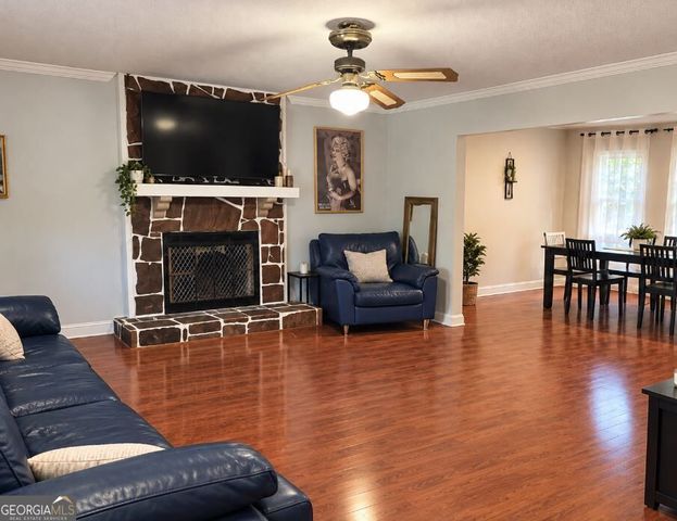 1072 Casanova Court, Lawrenceville, GA 30044