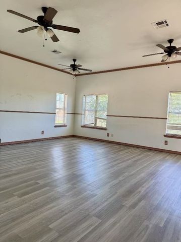 817 SW 16th Street, Newcastle, OK 73065