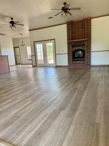 817 SW 16th Street, Newcastle, OK 73065