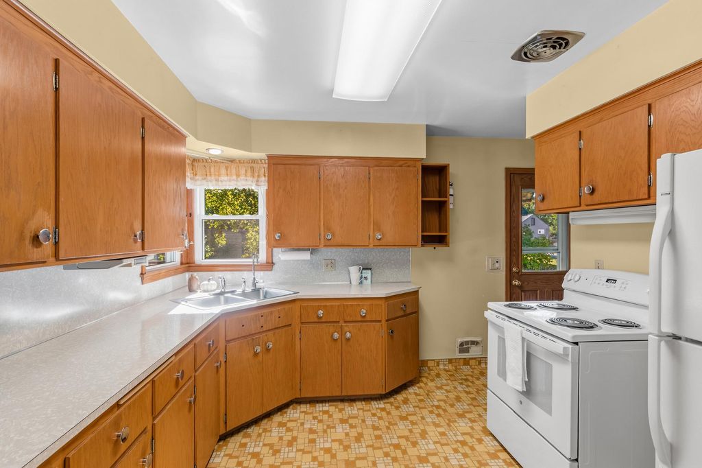 1195 7th Street NW, New Brighton, MN 55112 — photo 4