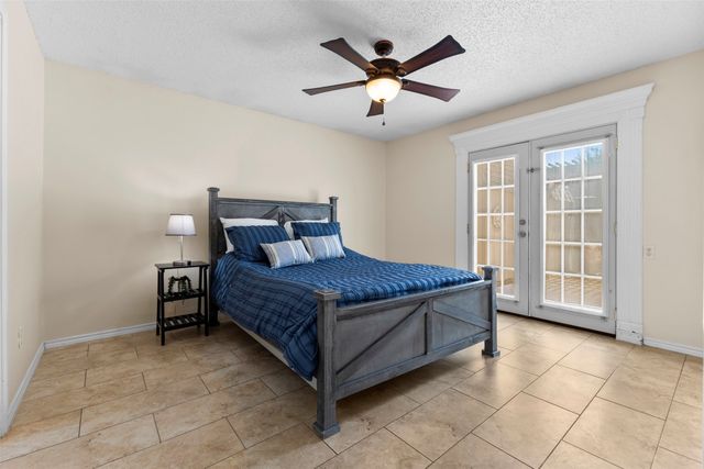 1006 Park Place Boulevard, Midlothian, TX 76065