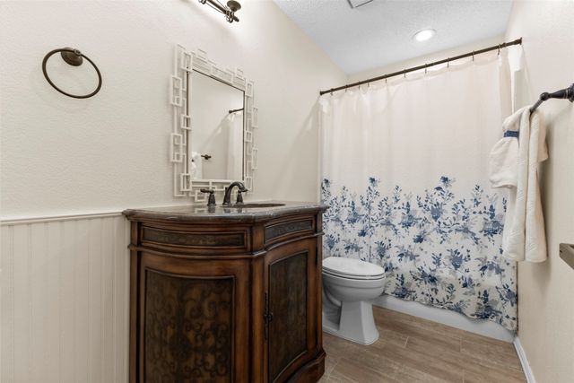 1006 Park Place Boulevard, Midlothian, TX 76065