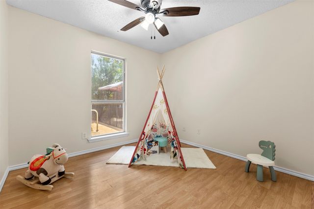 1006 Park Place Boulevard, Midlothian, TX 76065