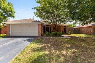1006 Park Place Boulevard, Midlothian, TX 76065