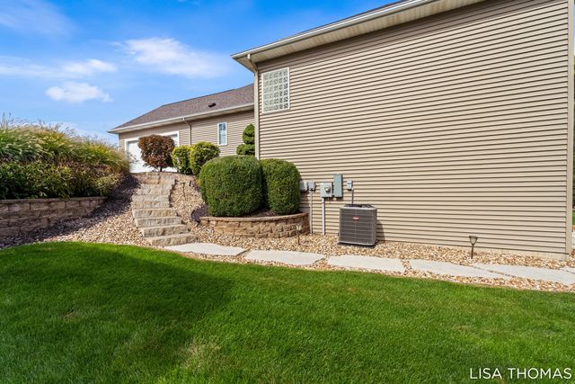 5828 16th Avenue, Georgetown Twp, MI 49426