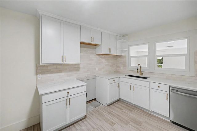 5633 Harrison Street, Kansas City, MO 64110