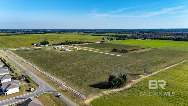 20461 County Road 71, Robertsdale, AL 36580