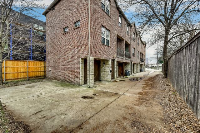 2606 N Henderson Avenue A, Dallas, TX 75206