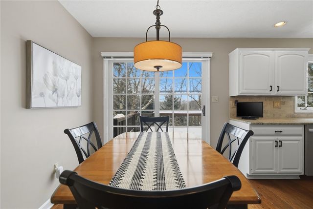 91 Green Crescent Dr, South Strabane, PA 15301