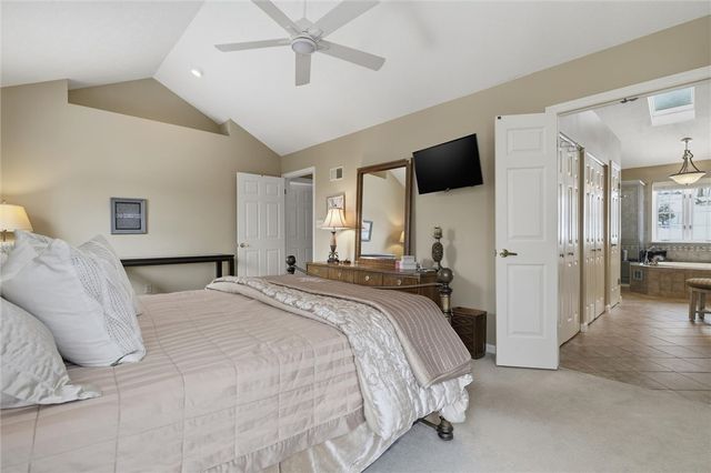 91 Green Crescent Dr, South Strabane, PA 15301