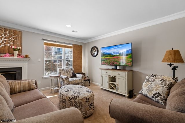 12 Spruce Hills Ct, Hamburg Boro, NJ 07419