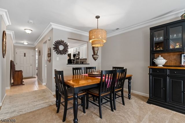 12 Spruce Hills Ct, Hamburg Boro, NJ 07419