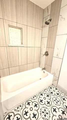 463 W Chalfont Dr, Baton Rouge, LA 70819