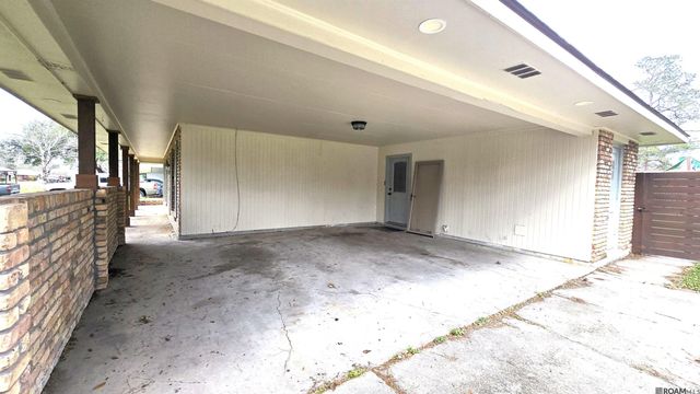 463 W Chalfont Dr, Baton Rouge, LA 70819