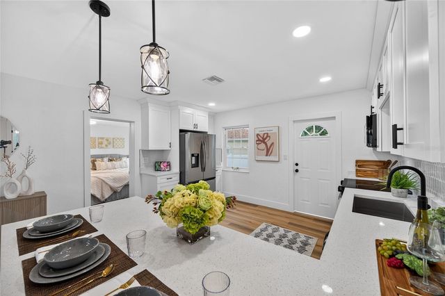 5175 23RD AVENUE N, St Petersburg, FL 33710