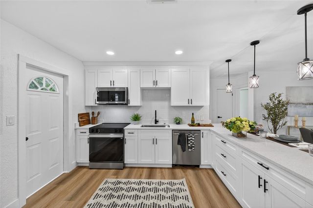 5175 23RD AVENUE N, St Petersburg, FL 33710