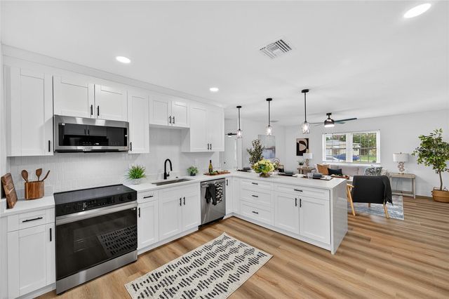 5175 23RD AVENUE N, St Petersburg, FL 33710