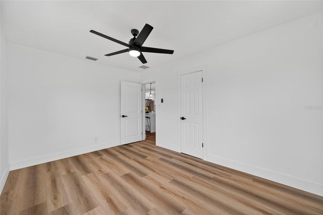 5175 23RD AVENUE N, St Petersburg, FL 33710