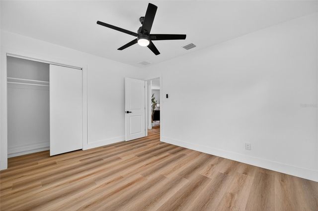 5175 23RD AVENUE N, St Petersburg, FL 33710