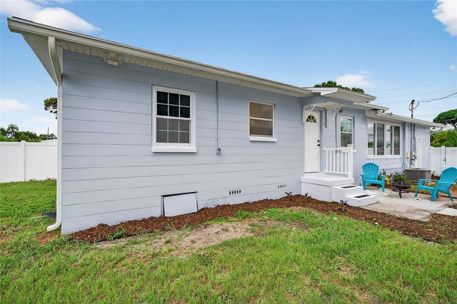 5175 23RD AVENUE N, St Petersburg, FL 33710