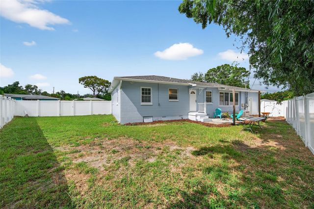 5175 23RD AVENUE N, St Petersburg, FL 33710