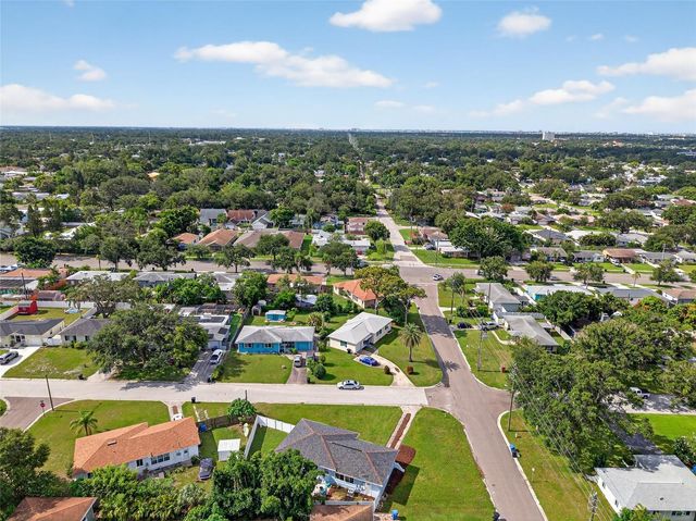 5175 23RD AVENUE N, St Petersburg, FL 33710