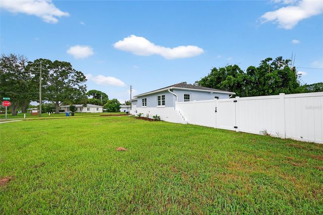 5175 23RD AVENUE N, St Petersburg, FL 33710