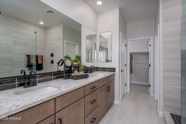 4939 W CHERYL Drive, Glendale, AZ 85302