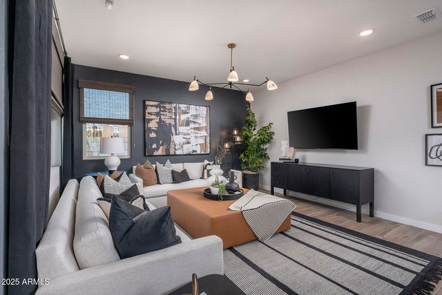 4939 W CHERYL Drive, Glendale, AZ 85302