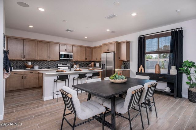 4939 W CHERYL Drive, Glendale, AZ 85302