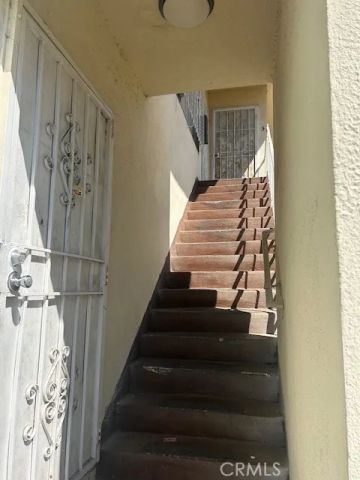 4553 W 17th, Los Angeles, CA 90019