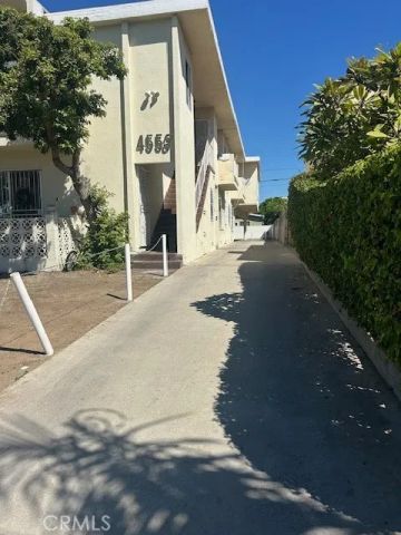 4553 W 17th, Los Angeles, CA 90019