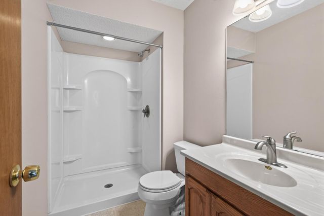 14620 Hayes Road, Apple Valley, MN 55124
