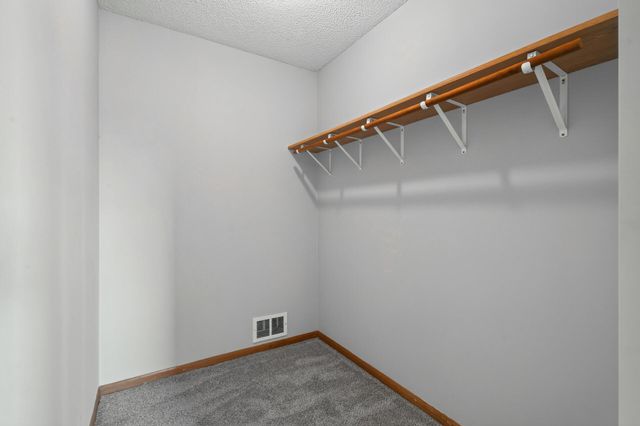 14620 Hayes Road, Apple Valley, MN 55124