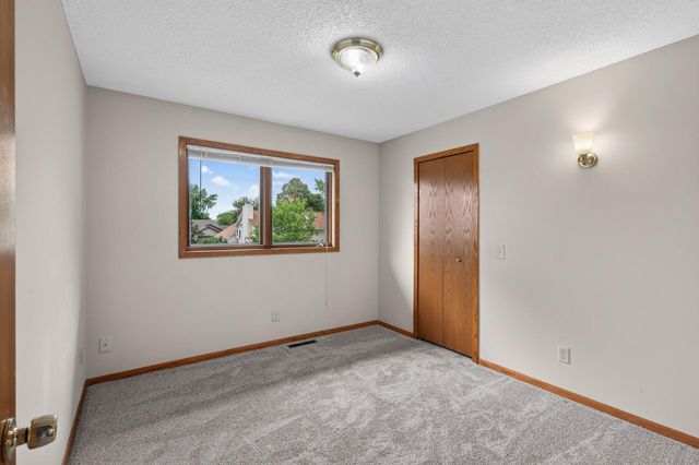 14620 Hayes Road, Apple Valley, MN 55124