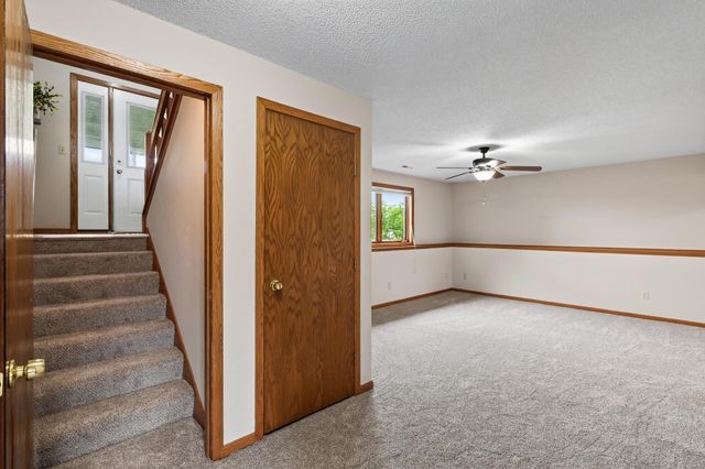 14620 Hayes Road, Apple Valley, MN 55124