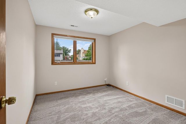 14620 Hayes Road, Apple Valley, MN 55124