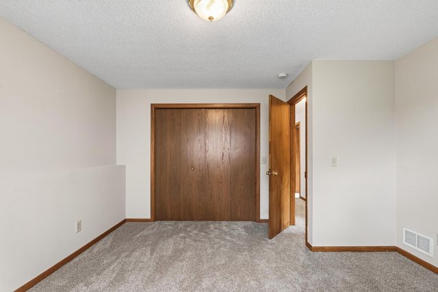 14620 Hayes Road, Apple Valley, MN 55124
