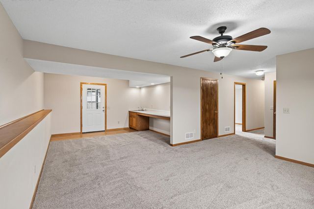 14620 Hayes Road, Apple Valley, MN 55124