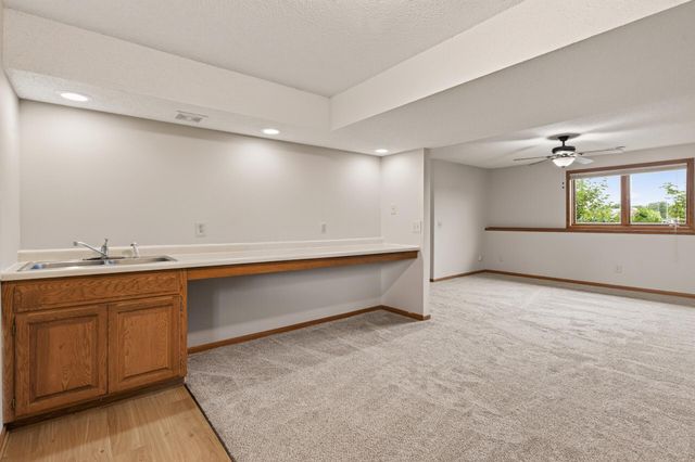 14620 Hayes Road, Apple Valley, MN 55124