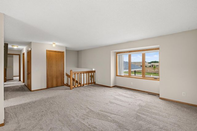 14620 Hayes Road, Apple Valley, MN 55124