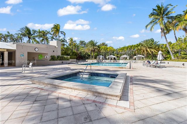 151 Crandon Blvd 127 127, Key Biscayne, FL 33149