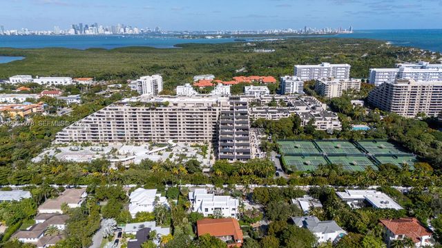 151 Crandon Blvd 127 127, Key Biscayne, FL 33149