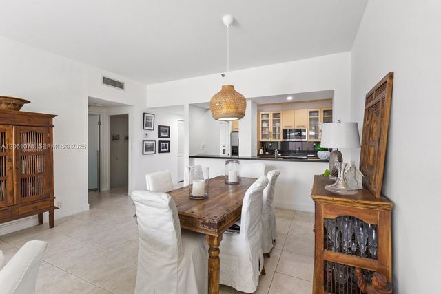 151 Crandon Blvd 127 127, Key Biscayne, FL 33149