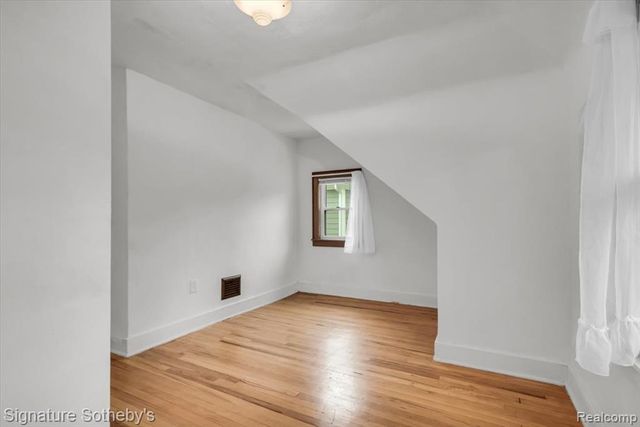 634 S Vermont Avenue, Royal Oak, MI 48067