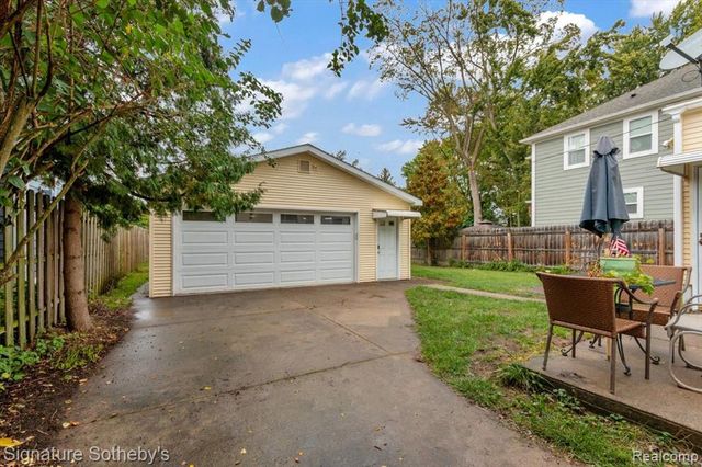 634 S Vermont Avenue, Royal Oak, MI 48067