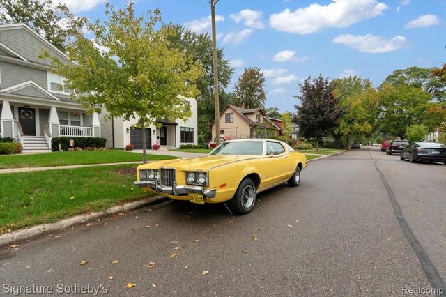 634 S Vermont Avenue, Royal Oak, MI 48067