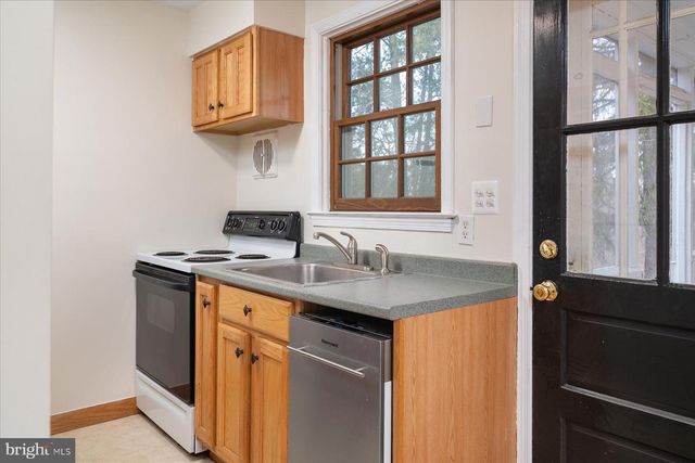 1024 WINDSOR RD, Baltimore, MD 21208