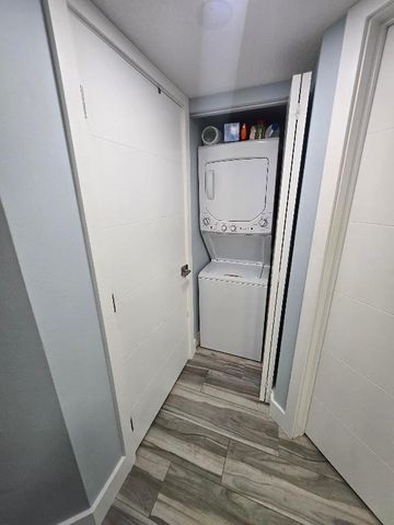 1105 Lake Shore Drive 102, Lake Park, FL 33403