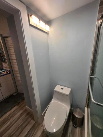 1105 Lake Shore Drive 102, Lake Park, FL 33403